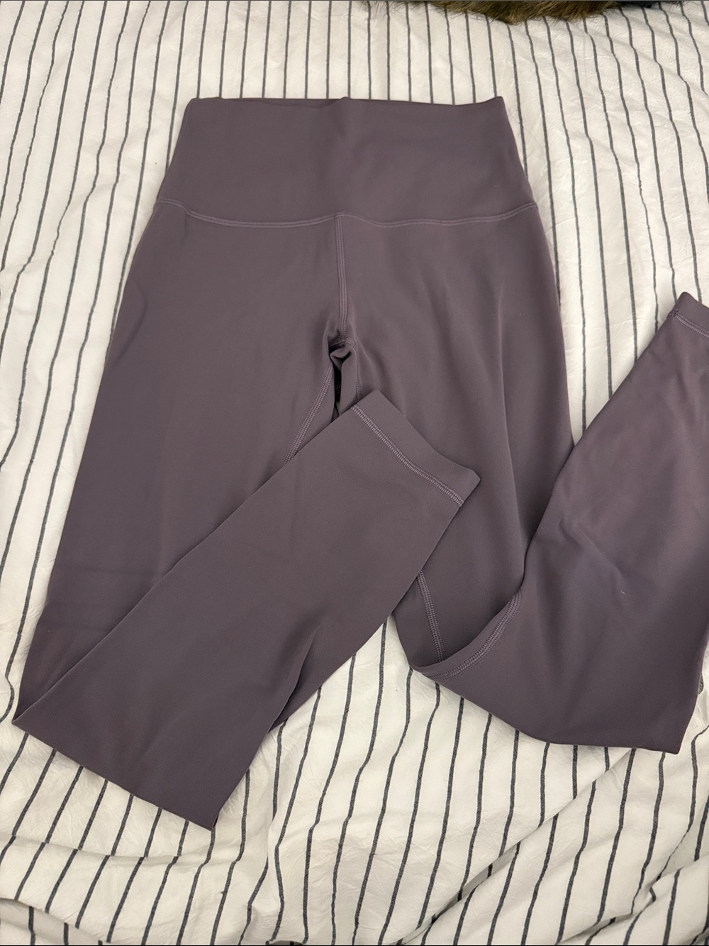 lululemon athletica High-Rise Leggings in Mauve